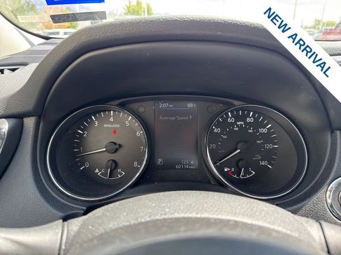Used 2020 Nissan Rogue SV AWD/4WD image 23