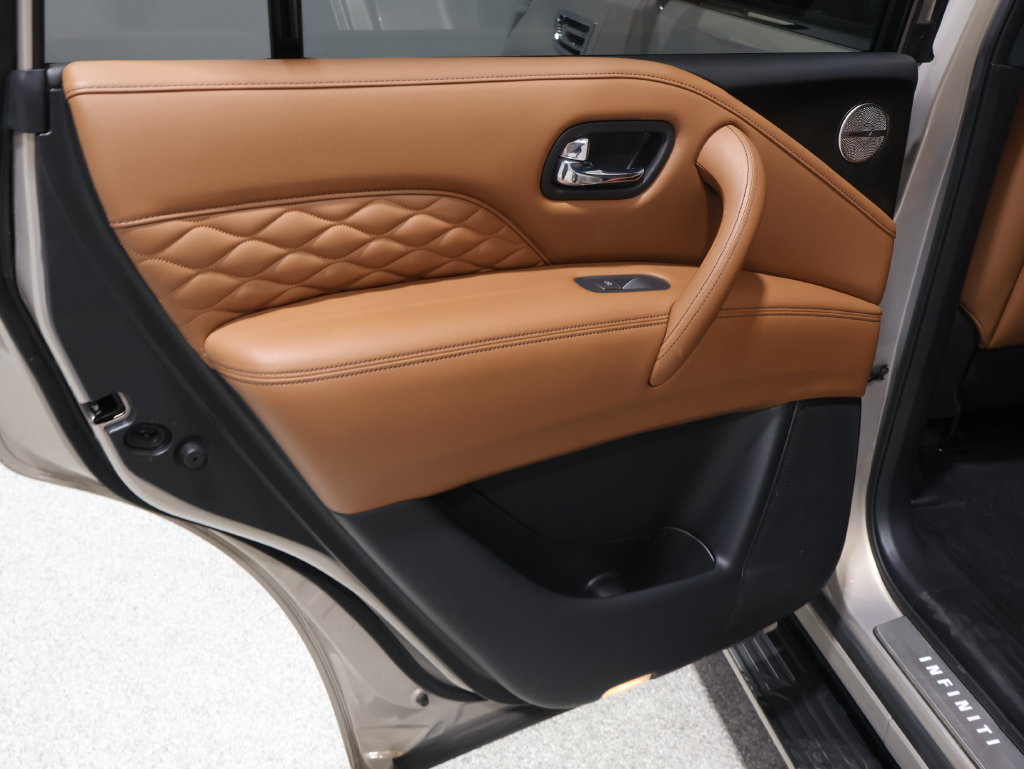 Used 2021 INFINITI QX80 Sensory w/ All-Season Package AWD/4WD image 22