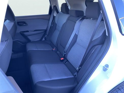 Used 2021 Nissan Rogue S image 14