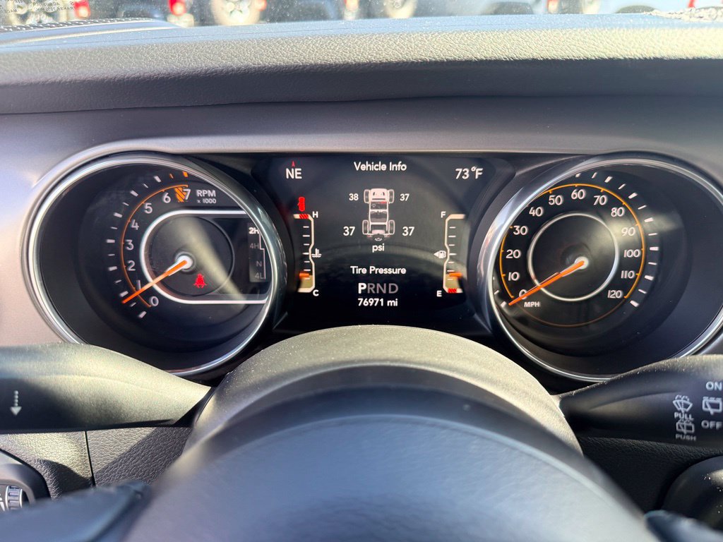 Used 2018 Jeep Wrangler Unlimited Sport w/ Technology Group AWD/4WD image 22