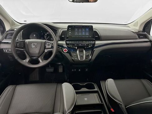 Certified 2025 Honda Odyssey Elite image 4
