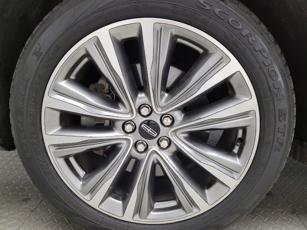 Used 2016 Lincoln MKX Reserve w/ Climate Package AWD/4WD image 31