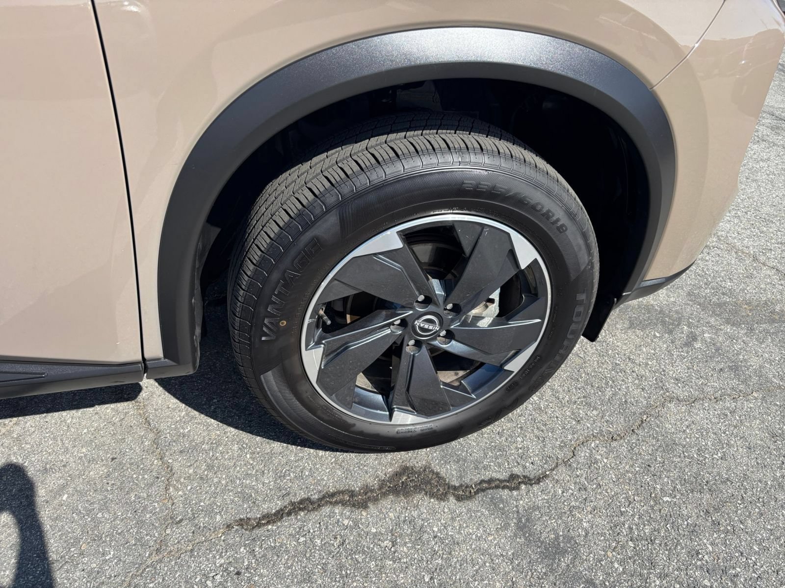 Used 2025 Nissan Rogue SV AWD/4WD image 31