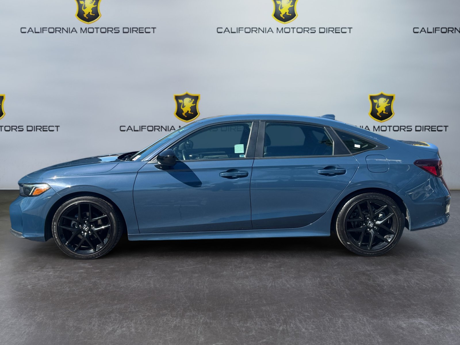 Used 2025 Honda Civic Sport image 2