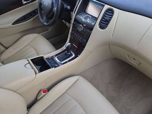 Used 2017 INFINITI QX50 AWD w/ Premium Plus Package image 16