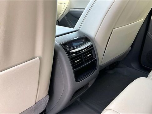 Used 2023 Cadillac XT5 Premium Luxury image 24