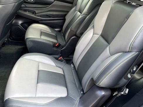 Used 2023 Subaru Ascent Onyx Edition AWD/4WD image 7