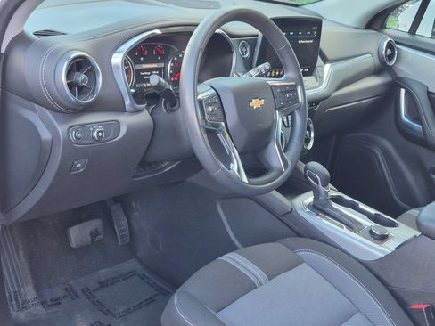 Used 2025 Chevrolet Blazer LT FWD image 15