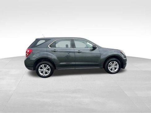 Used 2017 Chevrolet Equinox LS FWD image 8