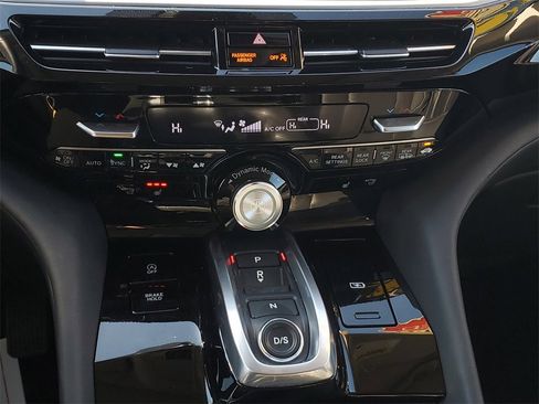 Certified 2023 Acura MDX SH-AWD w/ Technology Package image 30