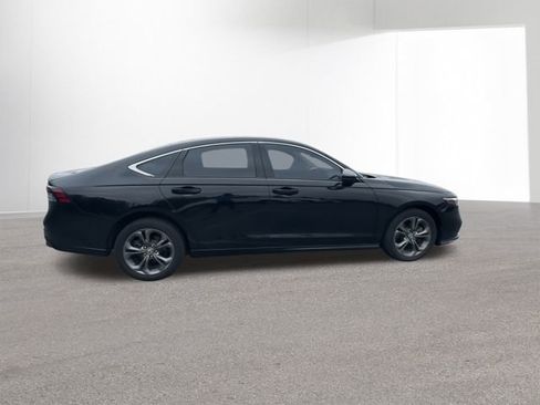 Used 2023 Honda Accord EX-L image 10