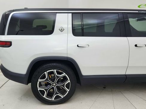 Used 2024 Rivian R1S Adventure AWD/4WD image 12