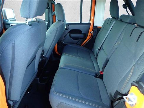 Used 2025 Jeep Wrangler Sport S image 9