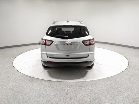 Used 2017 Chevrolet Traverse LS AWD/4WD image 32