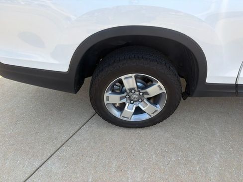 Used 2025 Honda Ridgeline RTL image 11