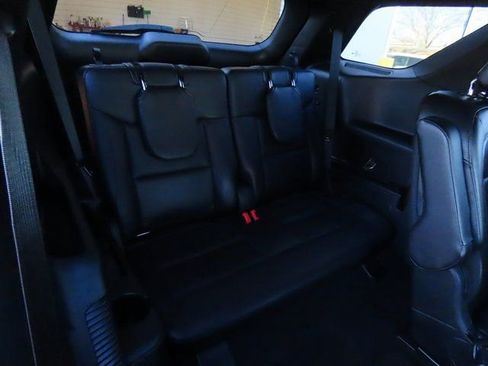 Used 2020 Ford Explorer XLT w/ Equipment Group 202A image 15