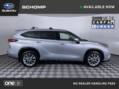 Used 2023 Toyota Highlander Limited