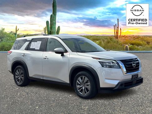 Certified 2024 Nissan Pathfinder SV image 10