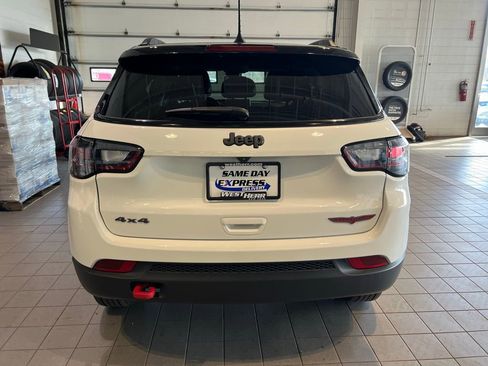 Used 2022 Jeep Compass Trailhawk w/ Trailhawk Elite Group image 7