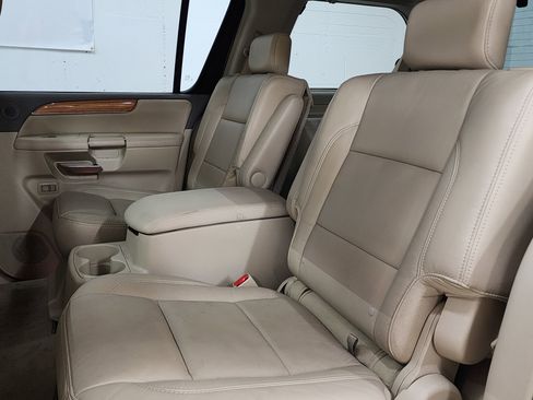 Used 2010 INFINITI QX56 4WD image 18