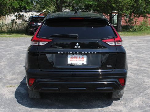 Used 2025 Mitsubishi Eclipse Cross SEL AWD/4WD image 5