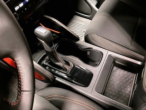 Used 2025 Nissan Frontier PRO-4X image 17