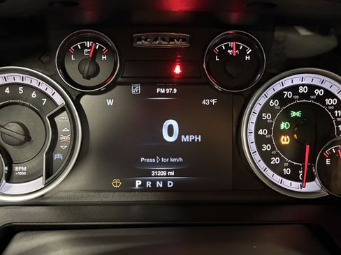 Used 2020 RAM 1500 Classic Warlock w/ Electronics Group image 23