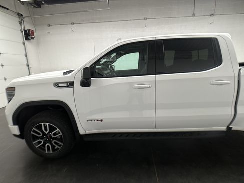 Used 2026 GMC Sierra 1500 AT4 w/ AT4 Premium Package AWD/4WD image 7