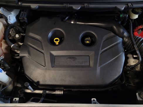 Used 2018 Ford Edge Titanium FWD image 30