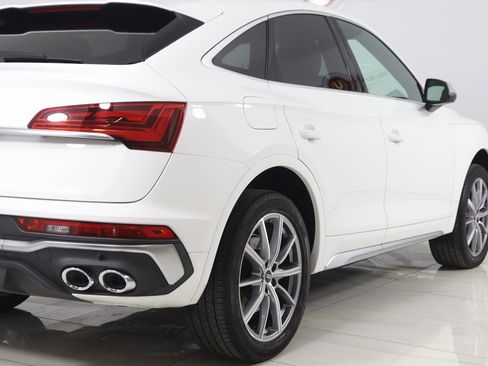Used 2022 Audi SQ5 Premium image 45