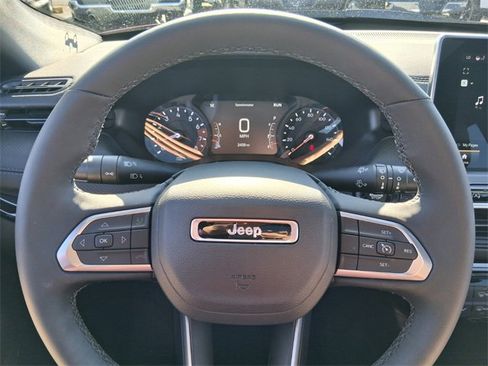 New 2025 Jeep Compass Latitude w/ Sun & Sound Group image 26