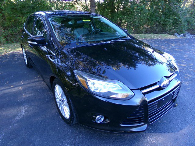 Used 2014 Ford Focus Titanium FWD image 2