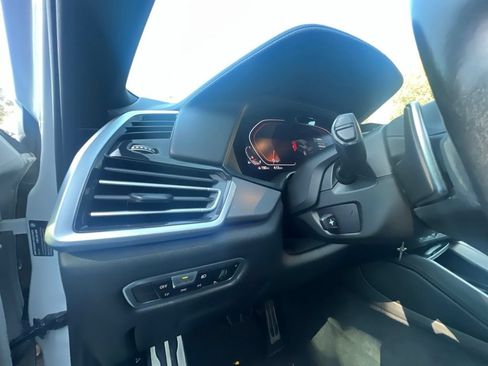 Used 2022 BMW X6 xDrive40i w/ M Sport Package AWD/4WD image 20