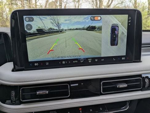 New 2026 Lincoln Aviator AWD w/ Jet Appearance Package image 15