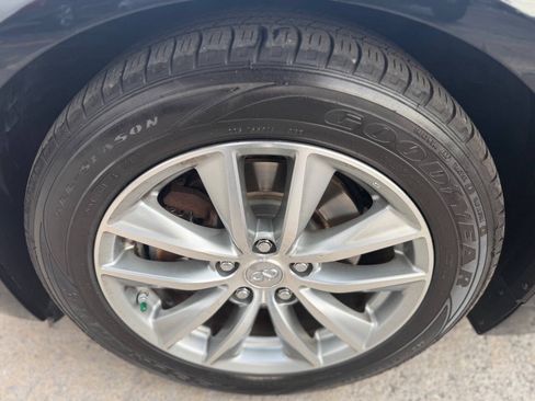 Used 2017 INFINITI Q50 3.0t Premium RWD image 27