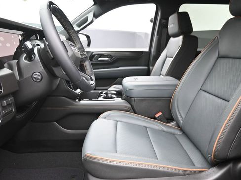 New 2026 GMC Yukon XL AT4 image 15