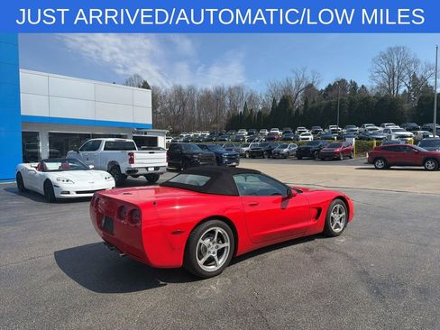 Used 2004 Chevrolet Corvette Convertible w/ Preferred Equipment Group image 15