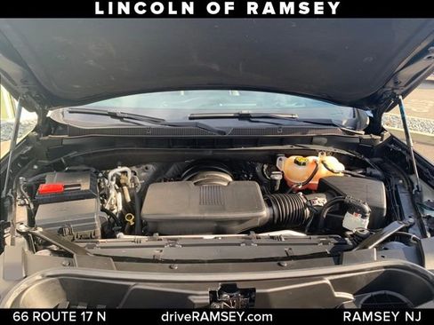 Used 2022 Chevrolet Tahoe LT w/ Luxury Package image 27