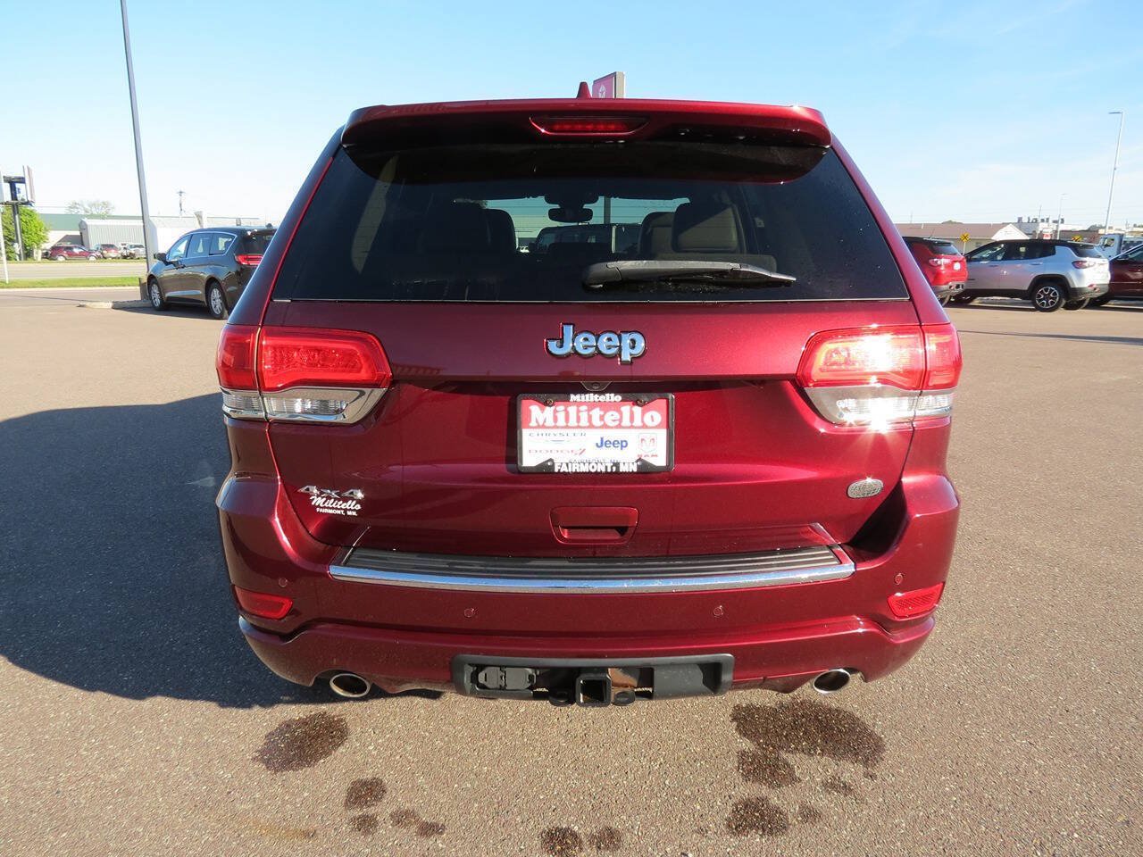 Used 2017 Jeep Grand Cherokee Overland AWD/4WD image 5