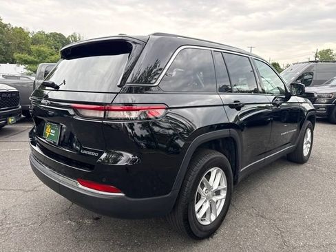 Used 2023 Jeep Grand Cherokee Laredo w/ Luxury Tech Group I AWD/4WD image 19