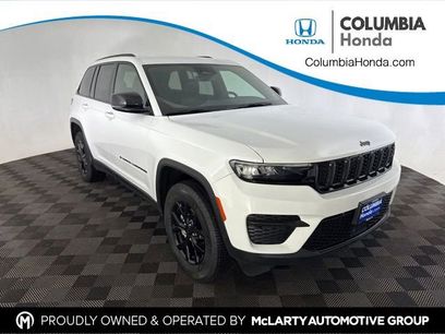 Used 2025 Jeep Grand Cherokee Altitude
