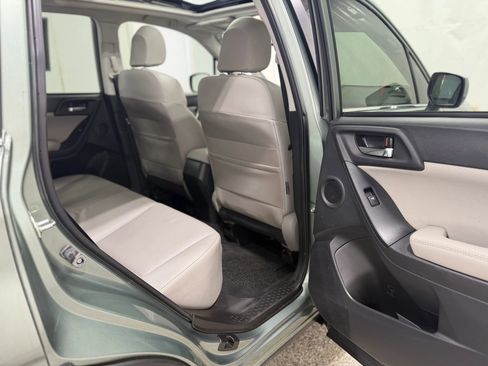 Used 2015 Subaru Forester 2.5i Limited AWD/4WD image 30