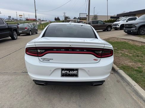 Used 2018 Dodge Charger R/T image 4