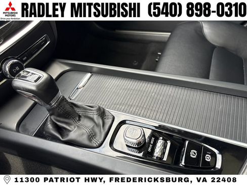 Used 2020 Volvo S60 T5 Momentum w/ Protection Package Premier FWD image 11