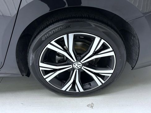 Used 2021 Volkswagen Passat 2.0T SE image 22