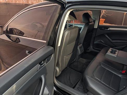 Used 2015 Volkswagen Passat 1.8T Limited Edition image 23