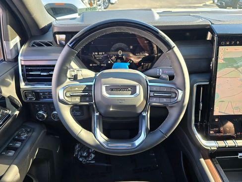 New 2026 GMC Yukon Denali AWD/4WD image 30