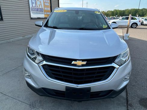 Used 2018 Chevrolet Equinox LT AWD/4WD image 2