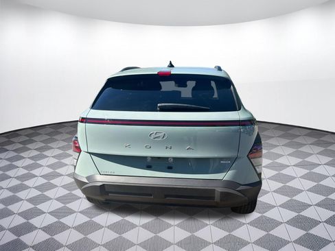 Used 2025 Hyundai Kona SEL AWD/4WD image 8
