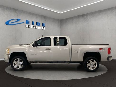 Used 2011 Chevrolet Silverado 2500 LTZ w/ LTZ Plus Package AWD/4WD image 7
